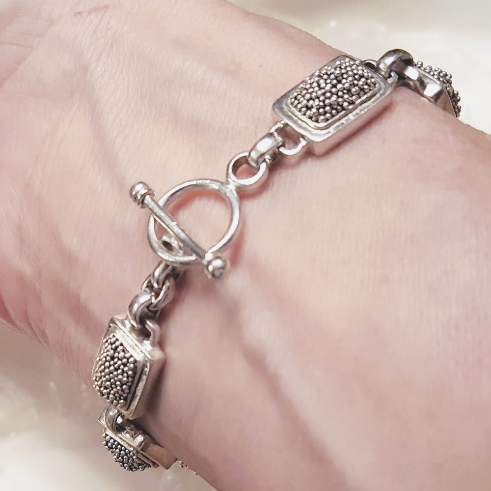 Beautiful Sterling Silver Bracelet! 💕 - Picture 3 of 7